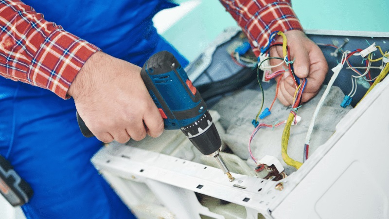 Çankaya Siemens Siemens çamaşır makinesi kart tamiri – Su almama arızası orijinal parça ile giderildi. - Teknik servis örneği